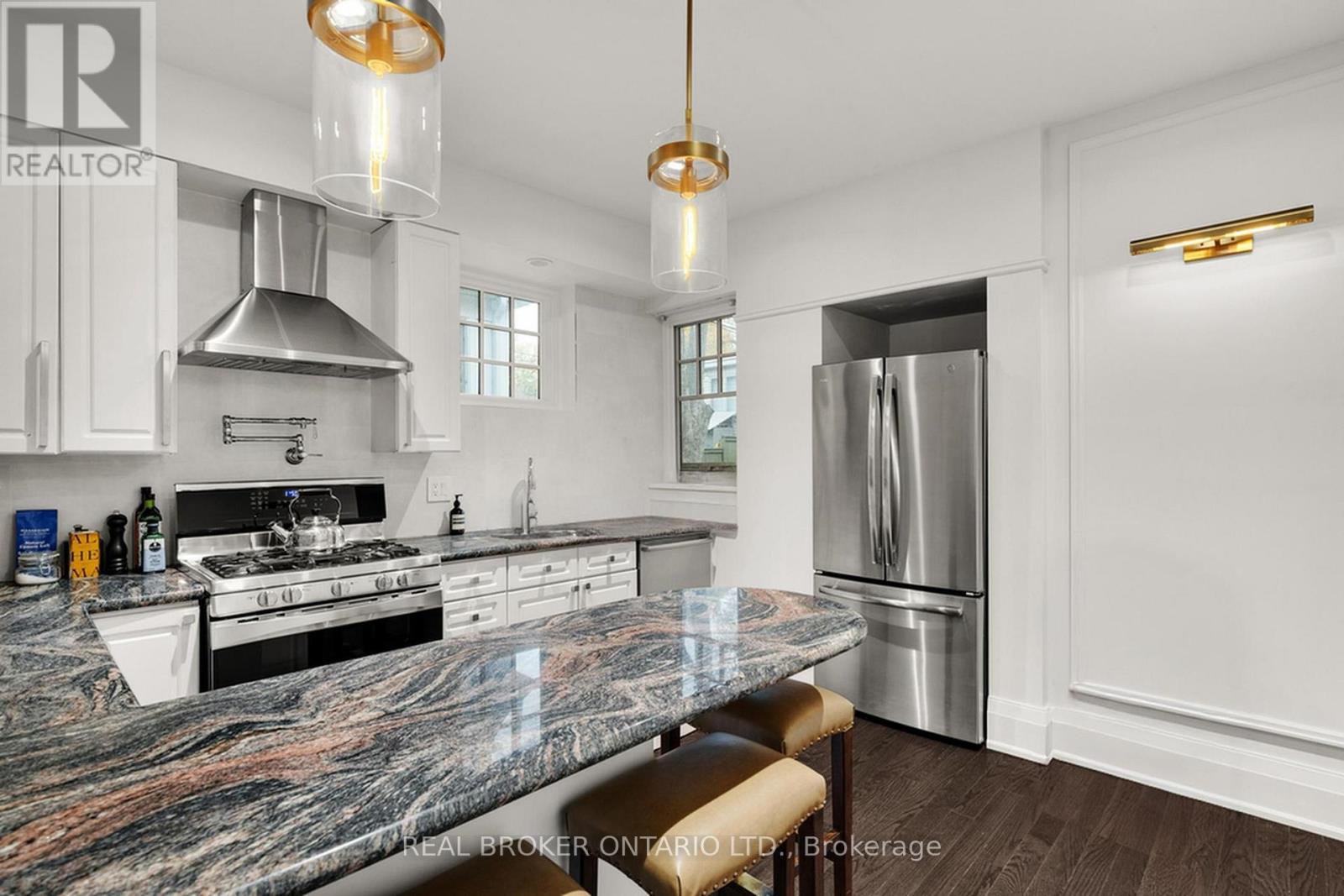 23 Triller Avenue, Toronto, Ontario  M6K 3B7 - Photo 14 - W12566104