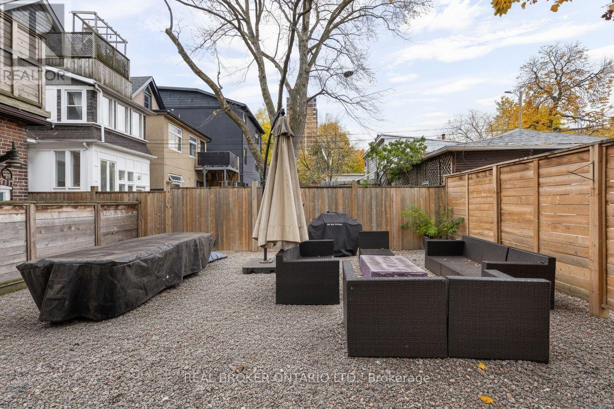 23 Triller Avenue, Toronto, Ontario  M6K 3B7 - Photo 32 - W12566104