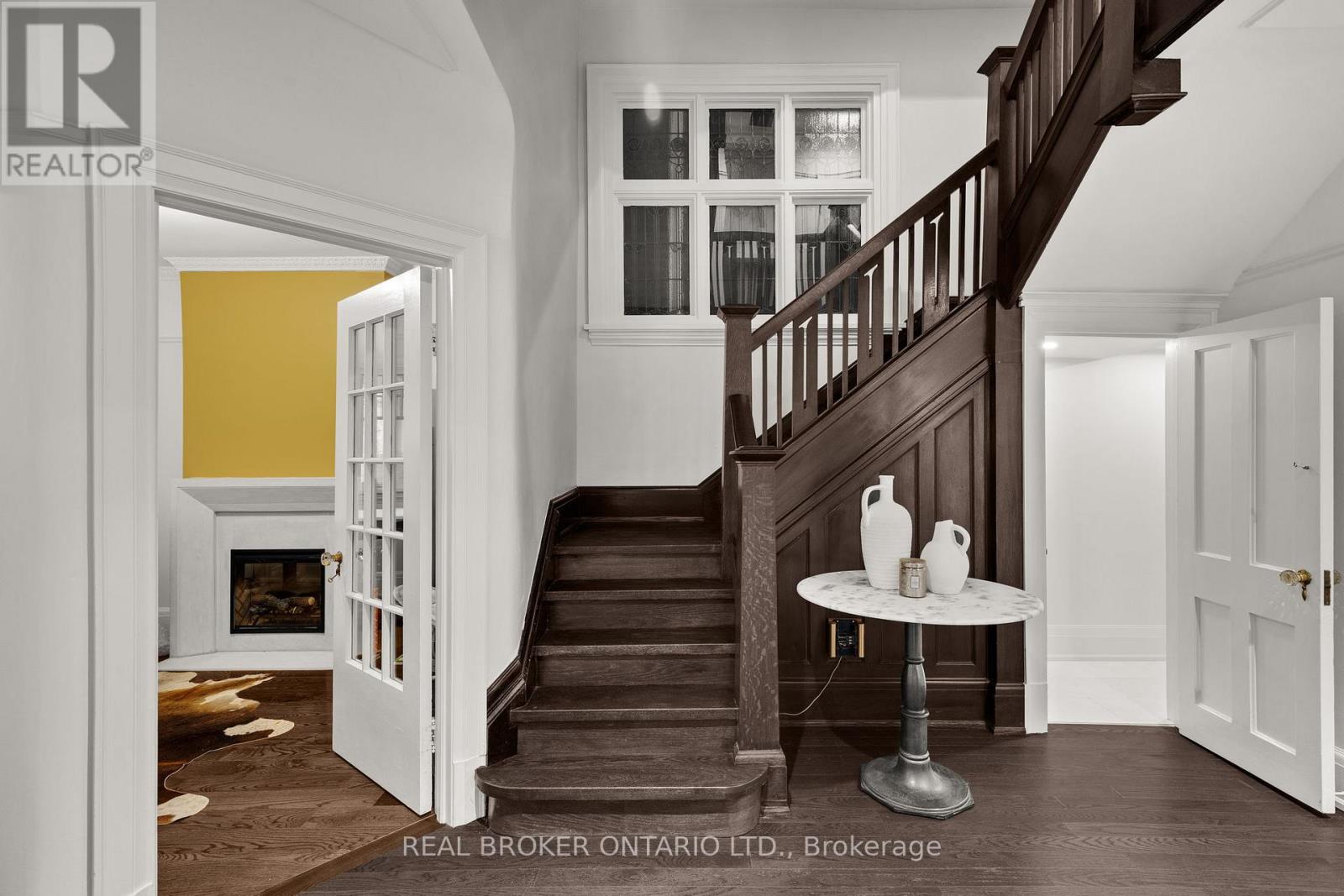 23 Triller Avenue, Toronto, Ontario  M6K 3B7 - Photo 5 - W12566104