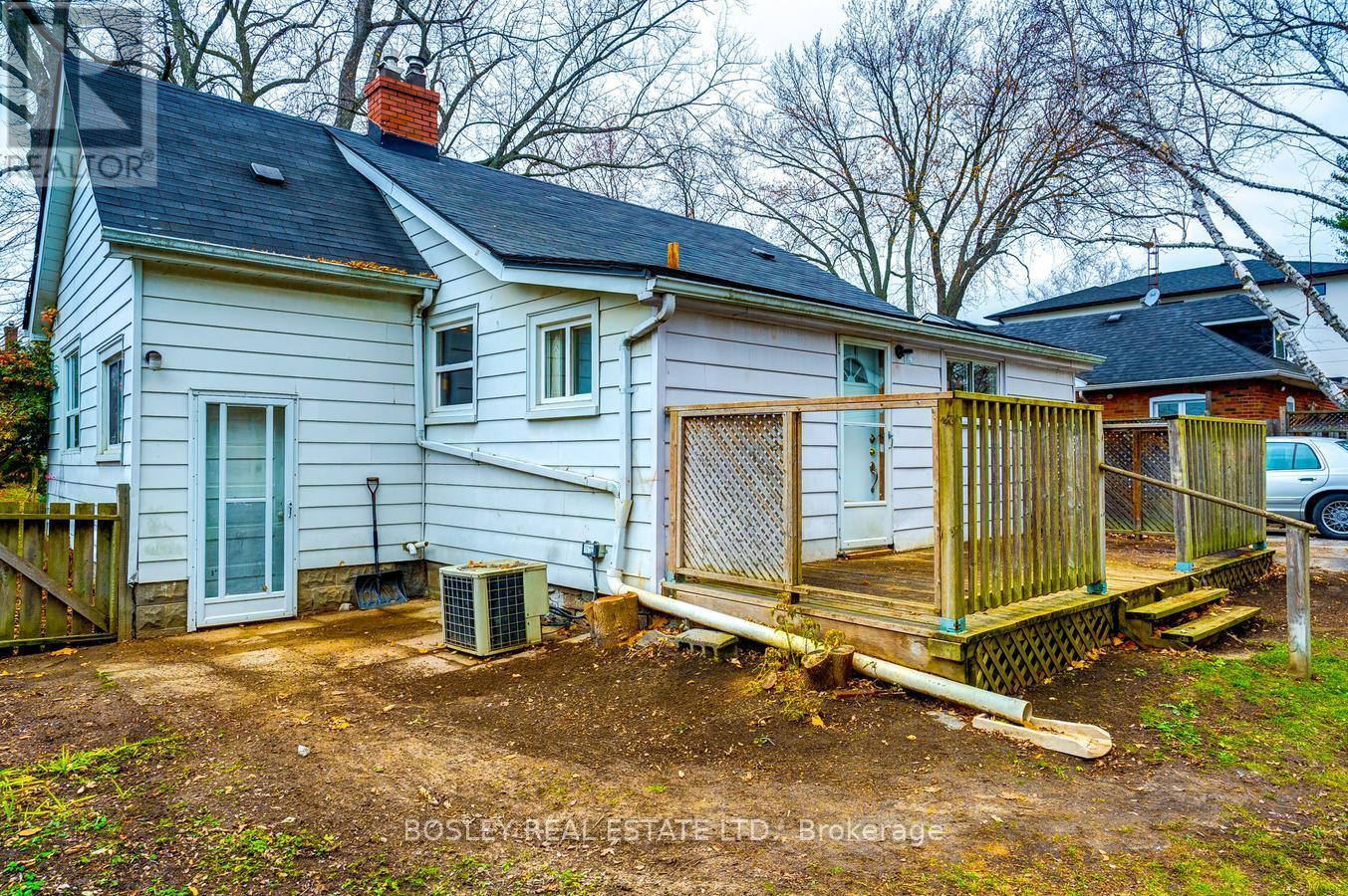 9 Thirty Eighth Street, Toronto, Ontario  M8W 3M1 - Photo 27 - W12566108