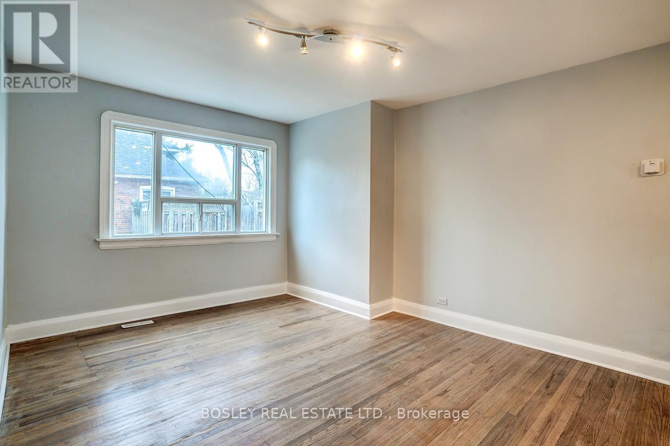 9 Thirty Eighth Street, Toronto, Ontario  M8W 3M1 - Photo 8 - W12566108