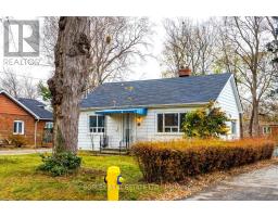 9 THIRTY EIGHTH STREET, Toronto, Ontario