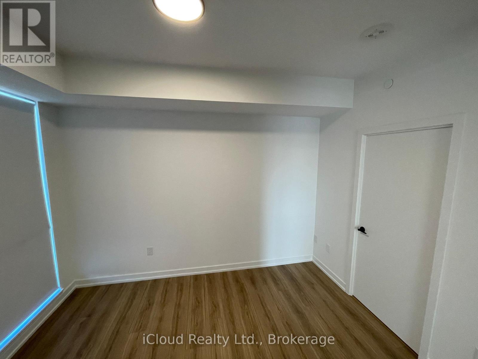 415 - 10 Lagerfeld Drive E, Brampton, Ontario  L7A 0H8 - Photo 6 - W12566142