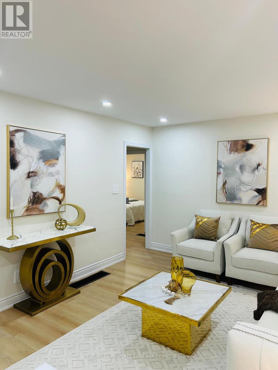 187 Martha Crescent, Caledon, Ontario  L7E 4X2 - Photo 4 - W12566168