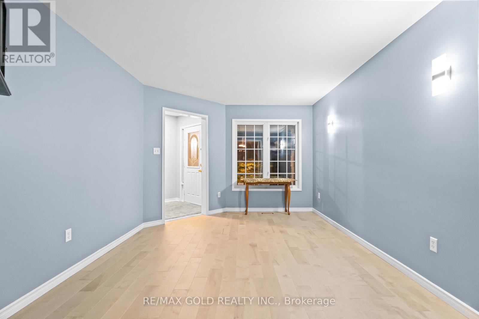 57 Creekwood Drive, Brampton, Ontario L7A 1J3 - Photo 12 - W12566202