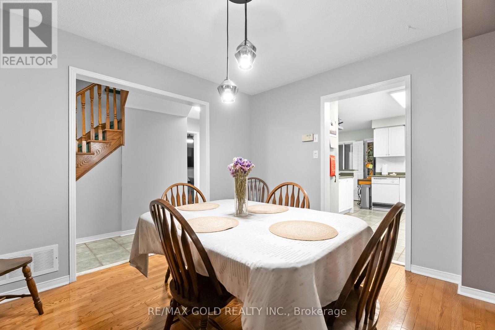 57 Creekwood Drive, Brampton, Ontario L7A 1J3 - Photo 24 - W12566202