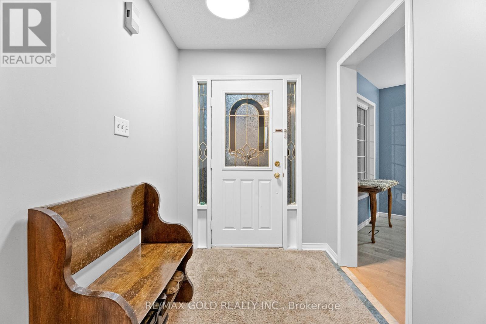 57 Creekwood Drive, Brampton, Ontario L7A 1J3 - Photo 8 - W12566202