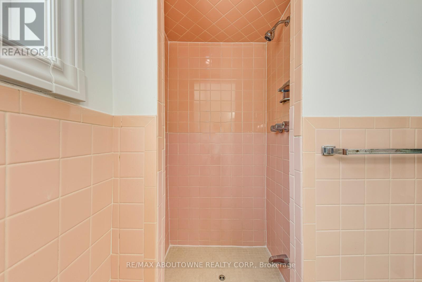 7 Ivybridge Drive, Toronto, Ontario  M9C 3R2 - Photo 43 - W12566224