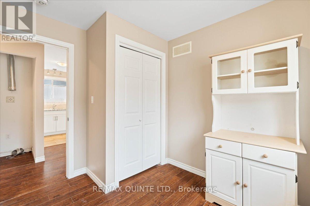 240 College Street E, Belleville, Ontario K8N 2V9 - Photo 13 - X12566258