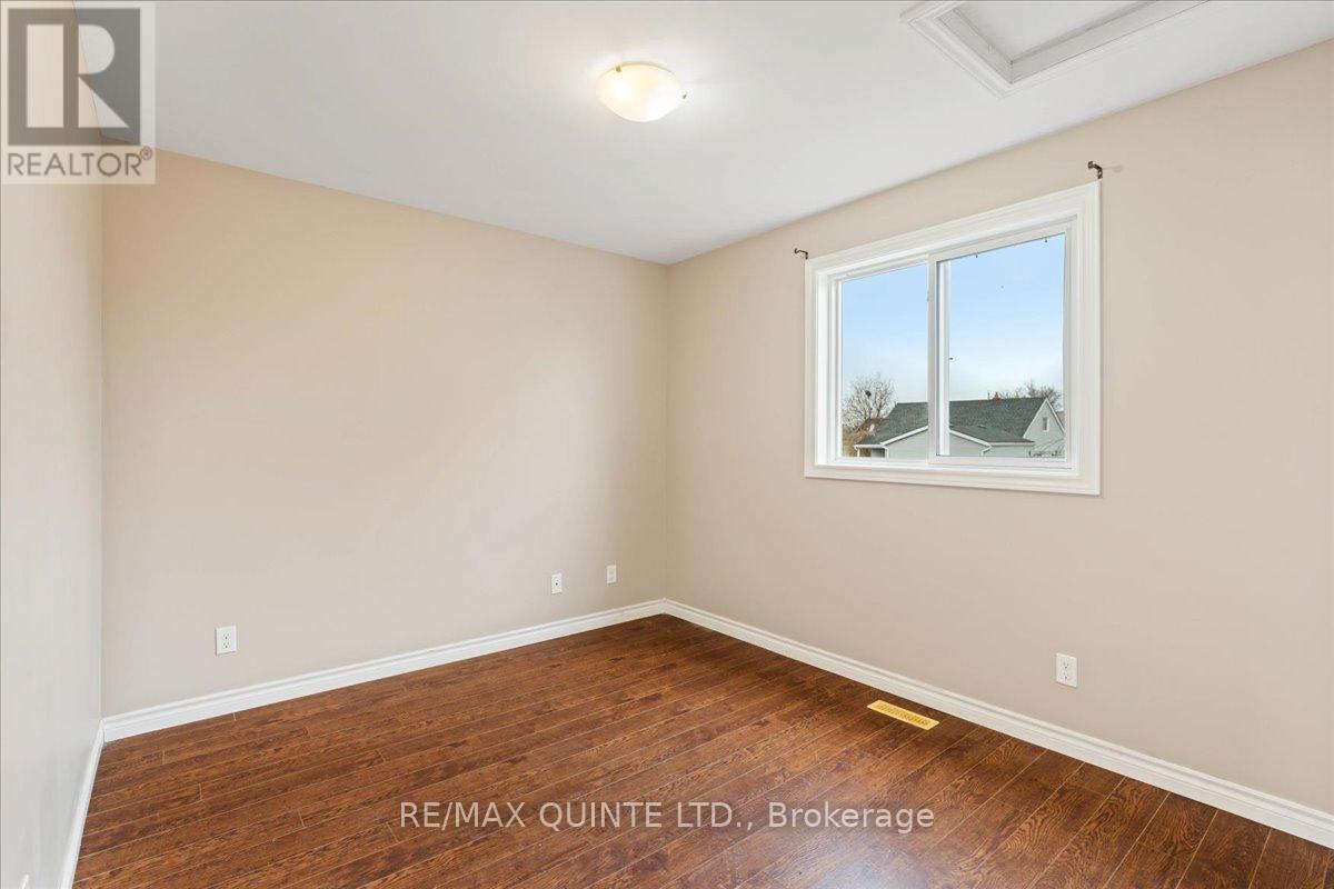 240 College Street E, Belleville, Ontario K8N 2V9 - Photo 15 - X12566258