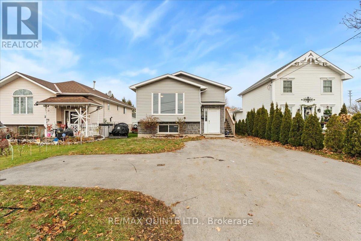 240 College Street E, Belleville, Ontario K8N 2V9 - Photo 2 - X12566258