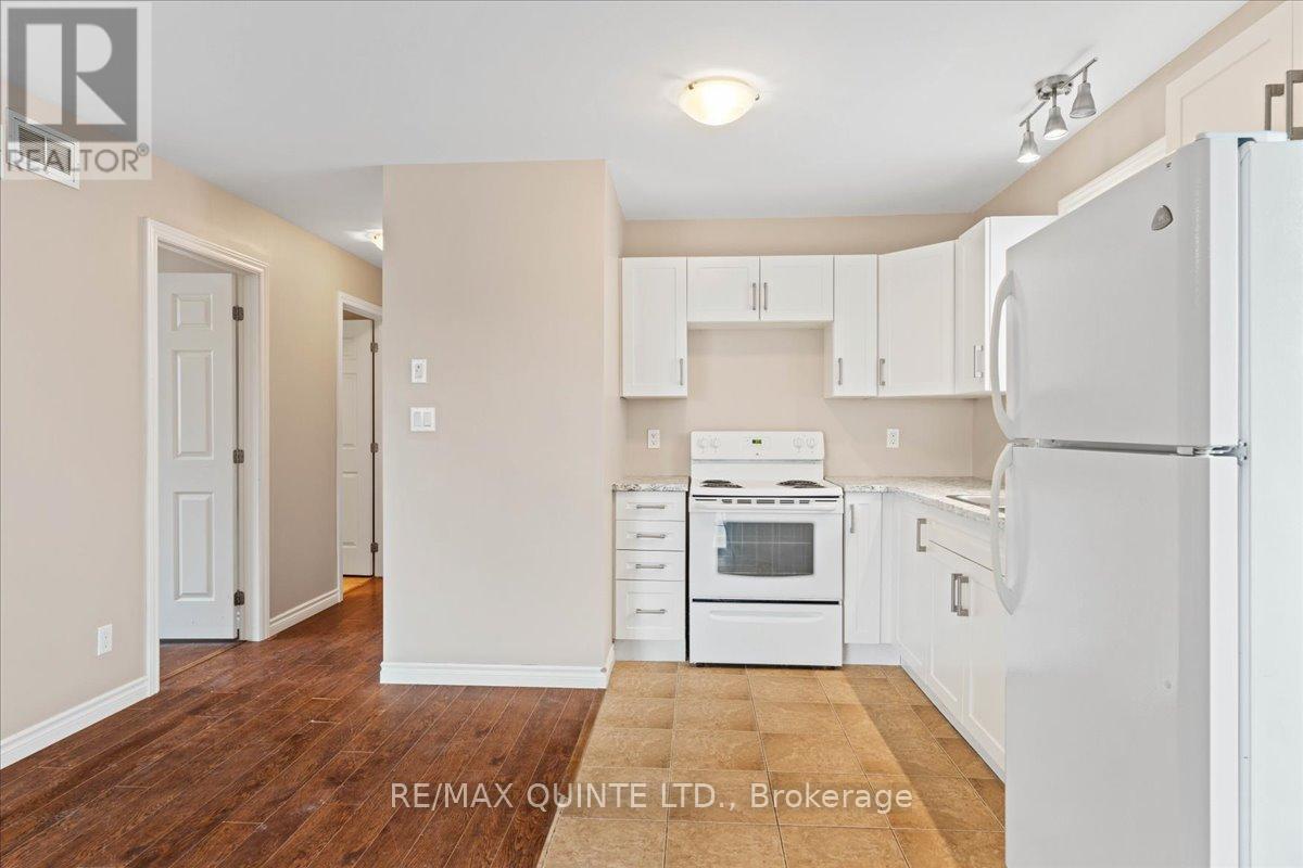 240 College Street E, Belleville, Ontario K8N 2V9 - Photo 6 - X12566258