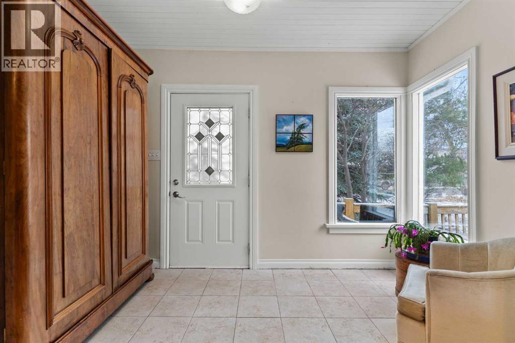 656 Royalite Way Se, Diamond Valley, Alberta  T0L 2A0 - Photo 4 - A2271365