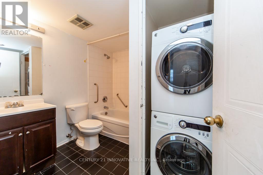 416 - 2550 Lawrence Avenue E, Toronto, Ontario  M1P 2R7 - Photo 18 - E12556070