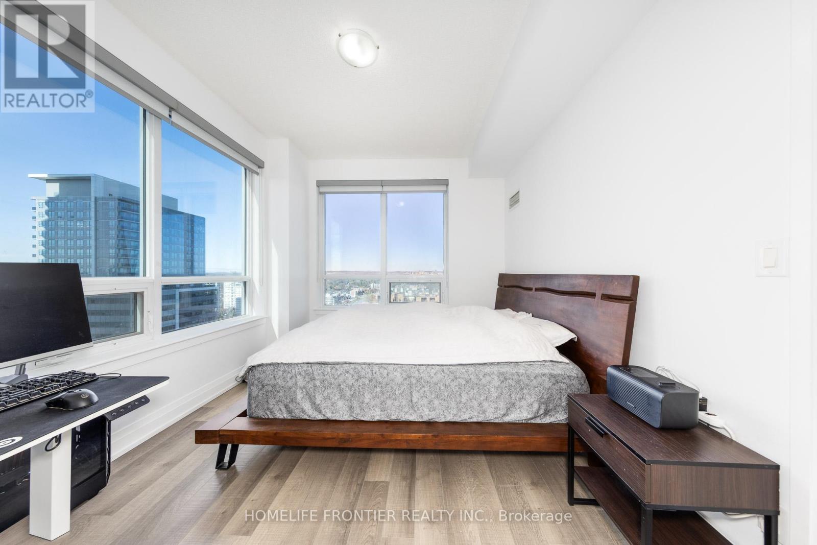 Ph209 - 7167 Yonge Street, Markham, Ontario  L3T 0E1 - Photo 12 - N12565596