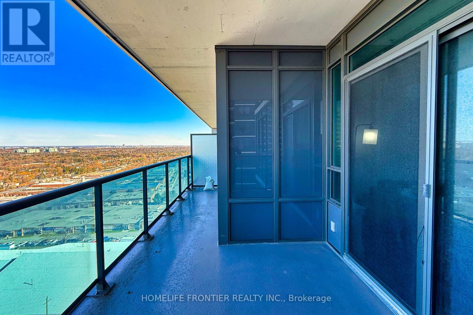 Ph209 - 7167 Yonge Street, Markham, Ontario  L3T 0E1 - Photo 19 - N12565596