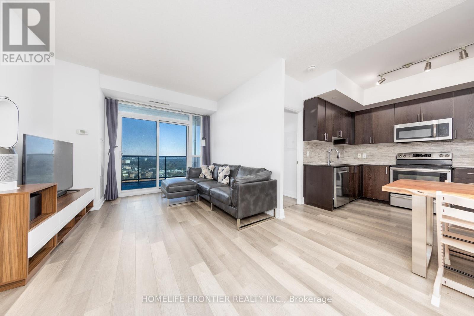 Ph209 - 7167 Yonge Street, Markham, Ontario  L3T 0E1 - Photo 8 - N12565596