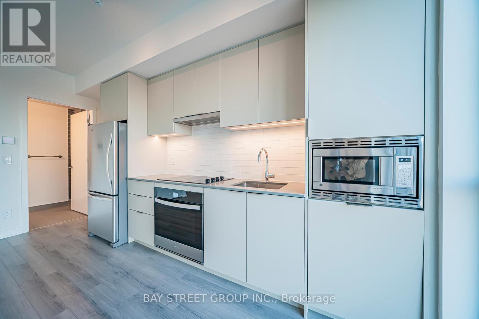 1004 - 3071 Trafalgar Road, Oakville, Ontario  L6H 8C6 - Photo 6 - W12524792