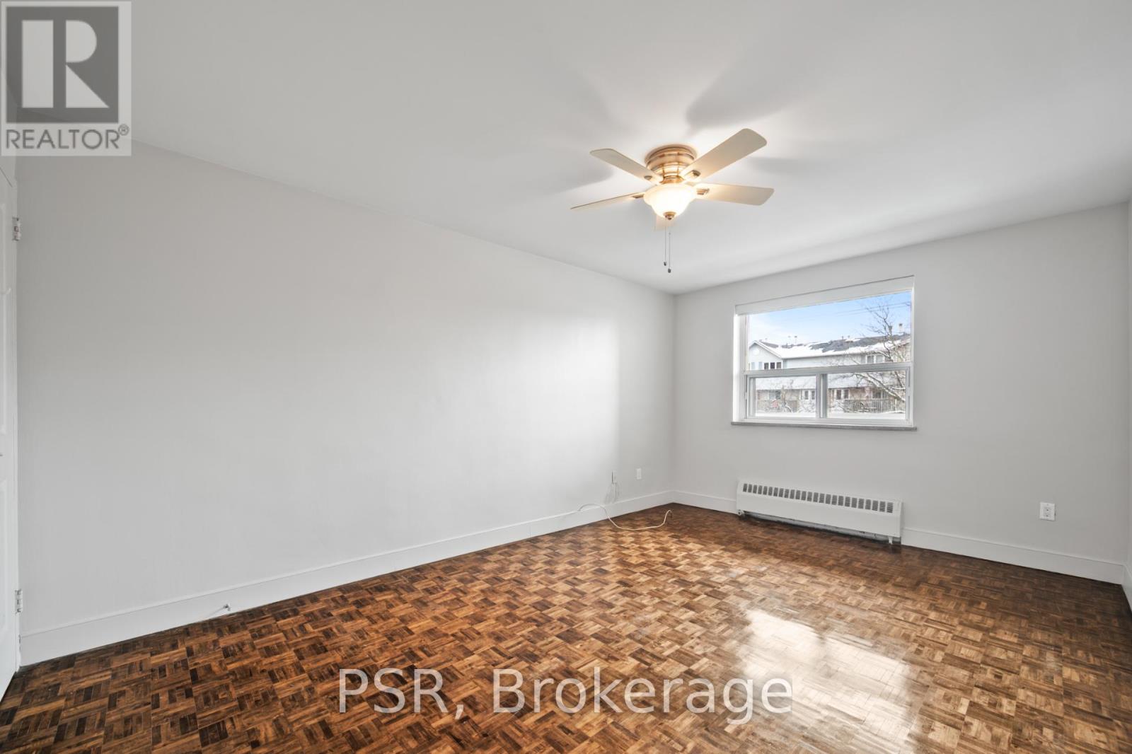 205 - 2300 Marine Drive, Oakville, Ontario  L6L 1C3 - Photo 8 - W12564614