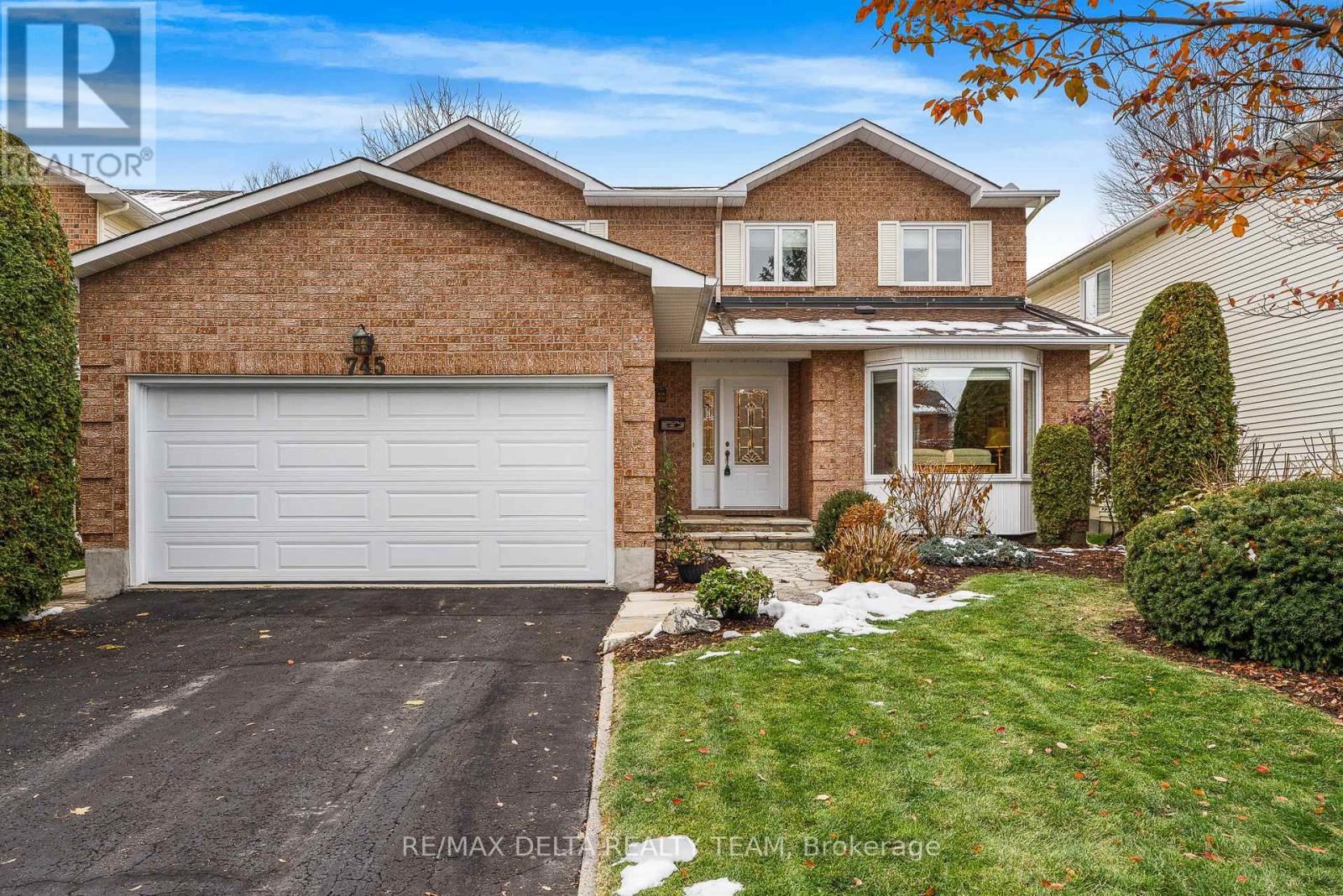 745 HAUTEVIEW CRESCENT, Ottawa, Ontario