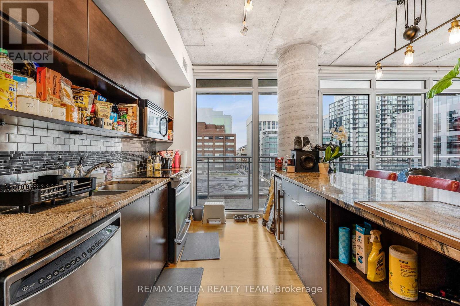 809 - 324 Laurier Avenue W, Ottawa, Ontario K1P 0A4 - Photo 9 - X12566310