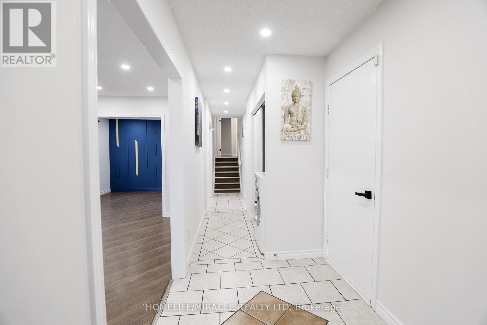 Main - 699 Classic Drive, London East, Ontario  N5W 5X1 - Photo 4 - X12565984