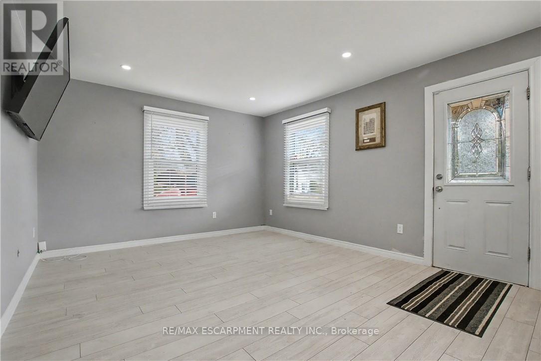 67 Seventh Avenue, Brantford, Ontario  N3S 1B5 - Photo 11 - X12565986