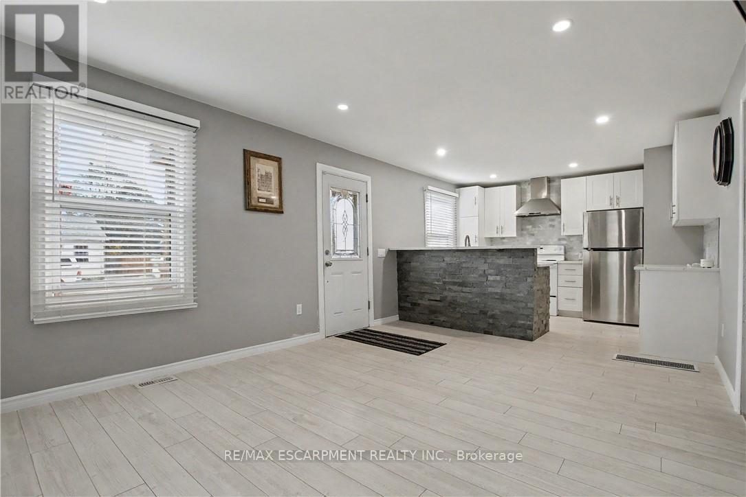 67 Seventh Avenue, Brantford, Ontario  N3S 1B5 - Photo 15 - X12565986