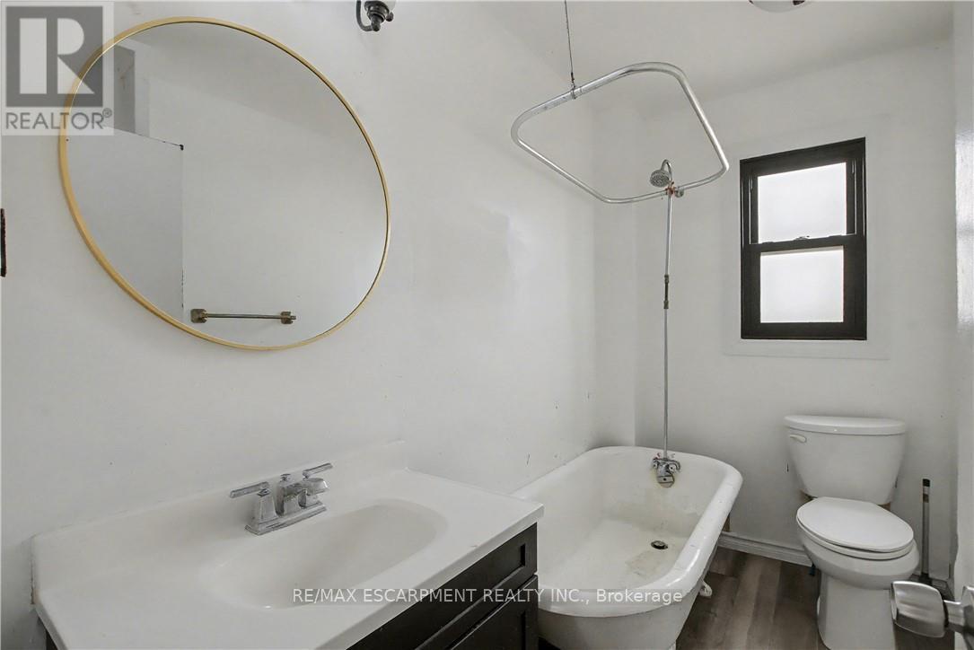 67 Seventh Avenue, Brantford, Ontario  N3S 1B5 - Photo 23 - X12565986