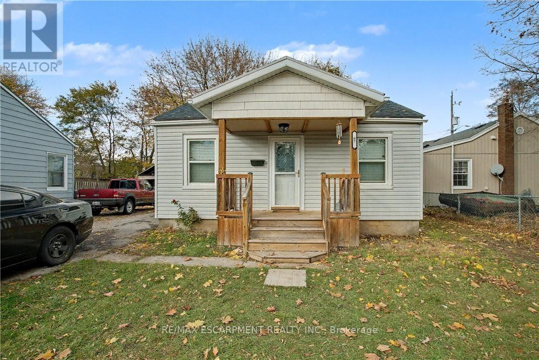 67 Seventh Avenue, Brantford, Ontario  N3S 1B5 - Photo 6 - X12565986