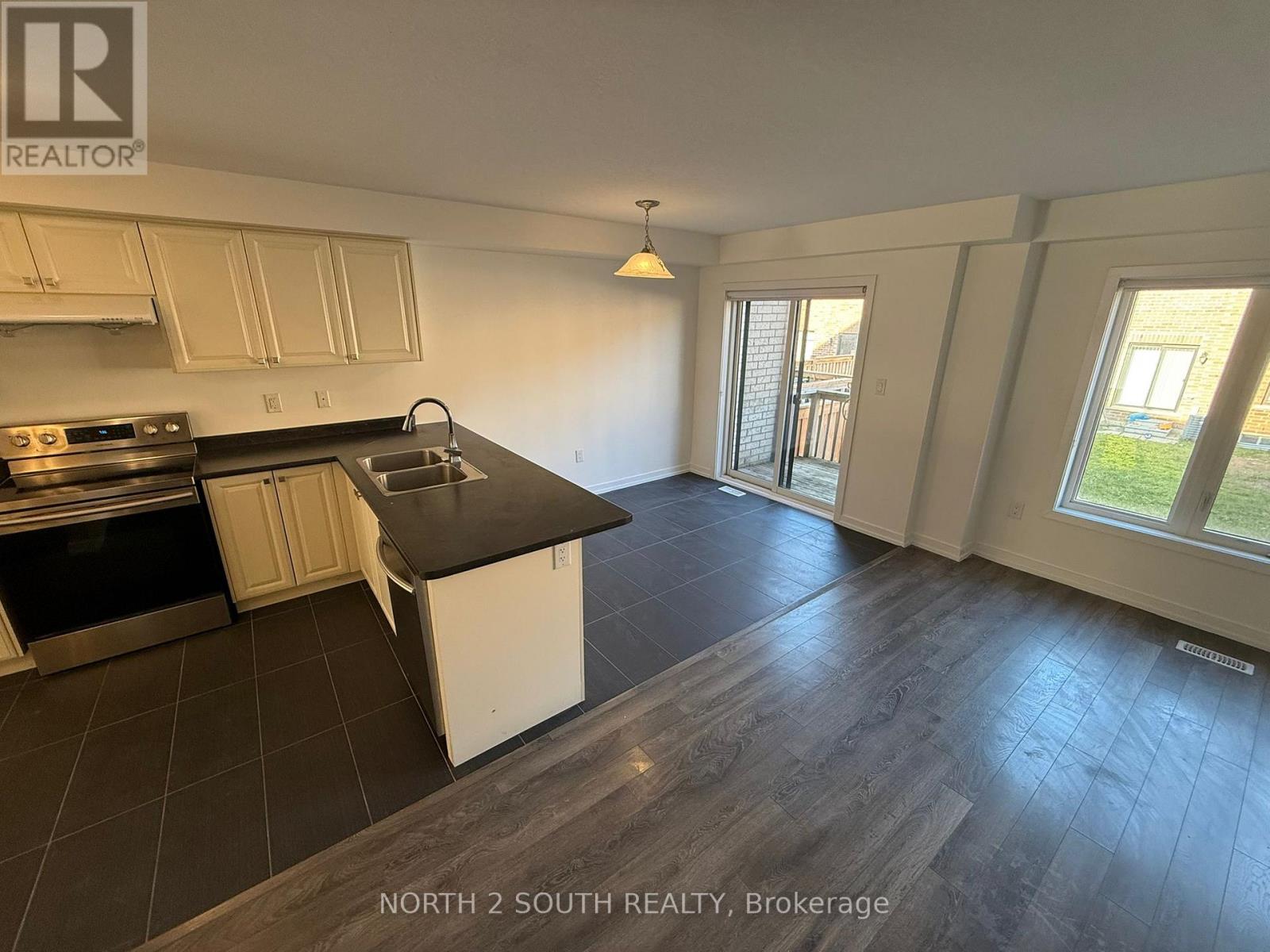 6 Bradshaw Drive, Hamilton, Ontario  L8J 0K7 - Photo 9 - X12566034