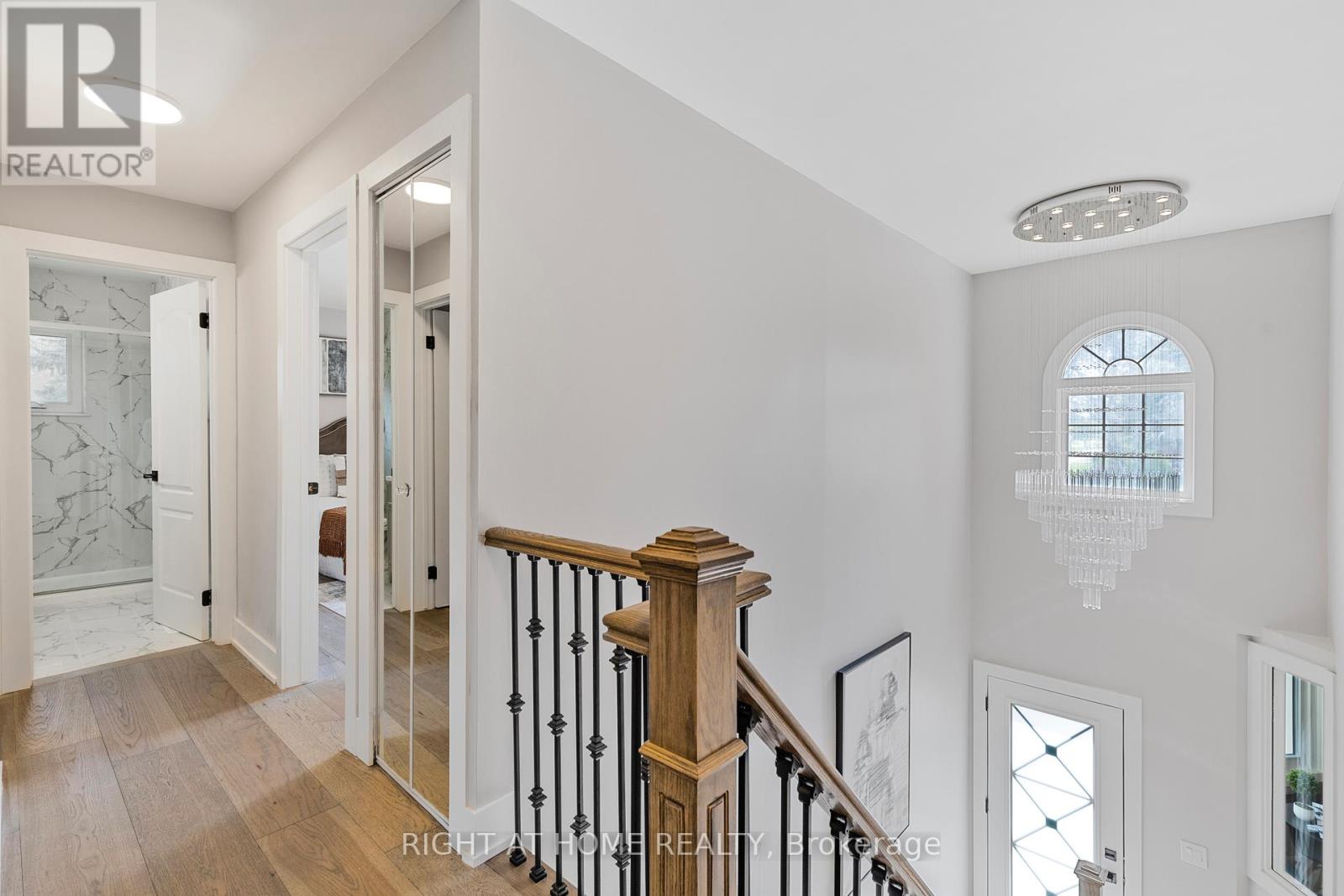 Upper - 347 Mapledene Drive, Hamilton, Ontario  L9G 2K3 - Photo 24 - X12566056