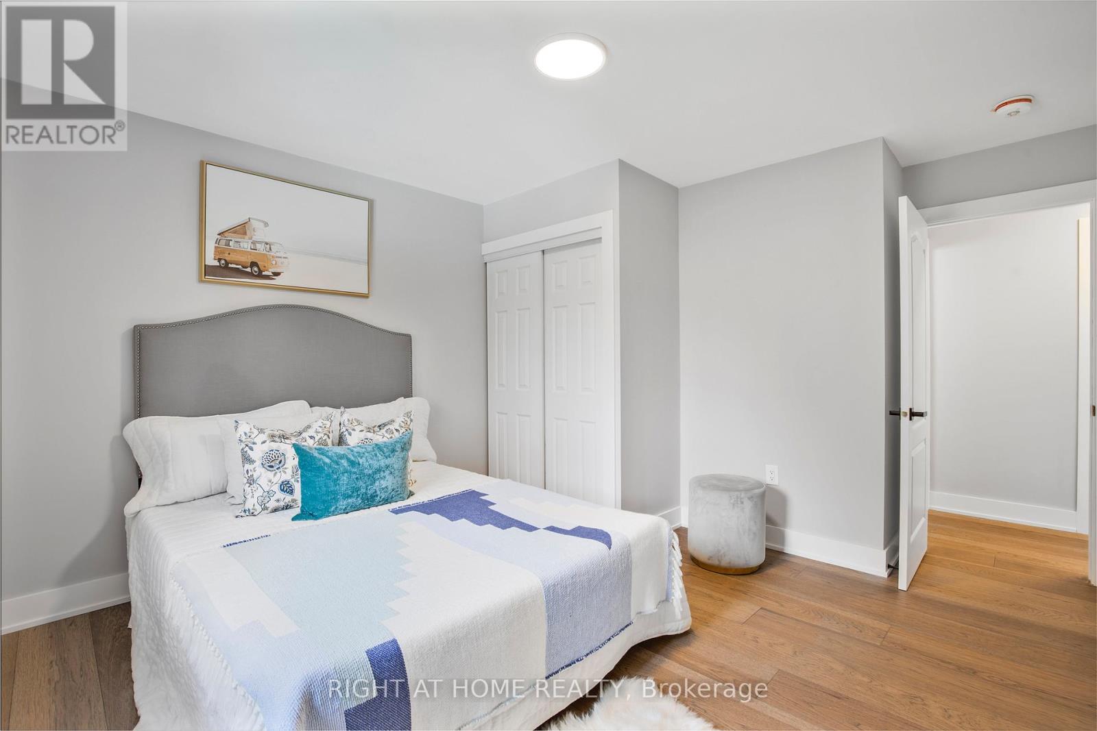 Upper - 347 Mapledene Drive, Hamilton, Ontario  L9G 2K3 - Photo 26 - X12566056