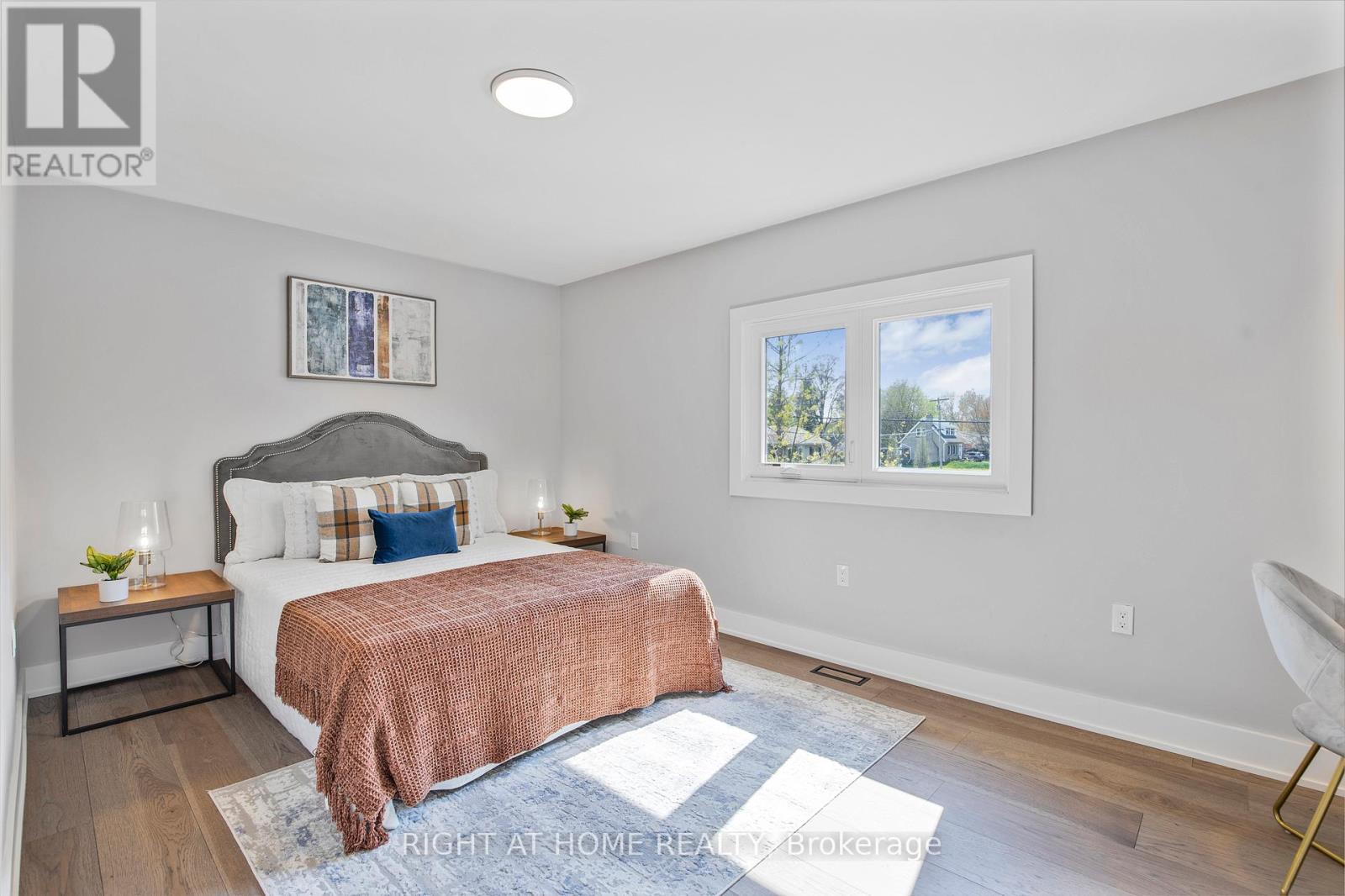 Upper - 347 Mapledene Drive, Hamilton, Ontario  L9G 2K3 - Photo 29 - X12566056