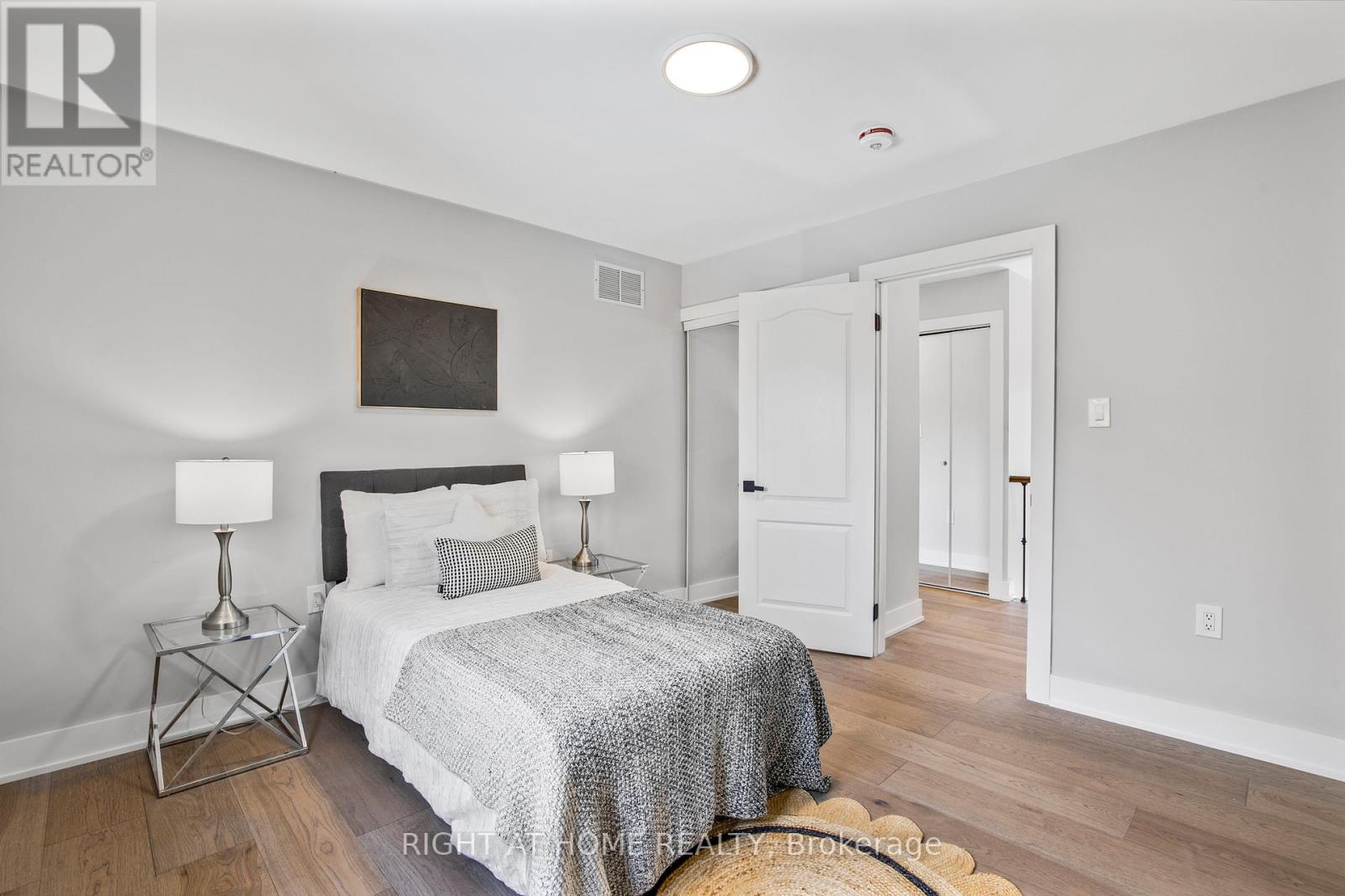 Upper - 347 Mapledene Drive, Hamilton, Ontario  L9G 2K3 - Photo 30 - X12566056