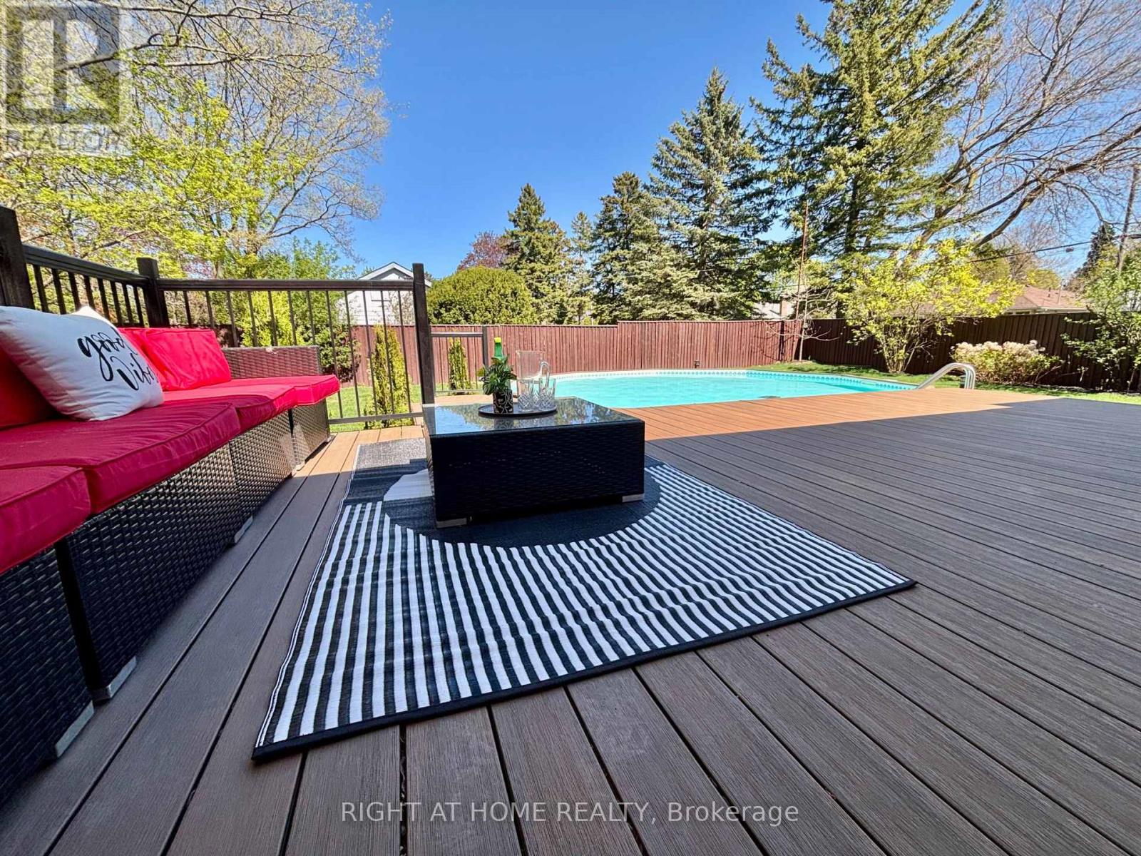 Upper - 347 Mapledene Drive, Hamilton, Ontario  L9G 2K3 - Photo 35 - X12566056