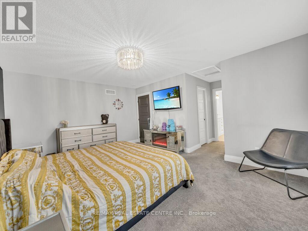 3374 Oriole Drive, London South, Ontario  N6M 0K1 - Photo 36 - X12566082