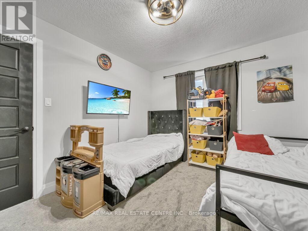 3374 Oriole Drive, London South, Ontario  N6M 0K1 - Photo 40 - X12566082