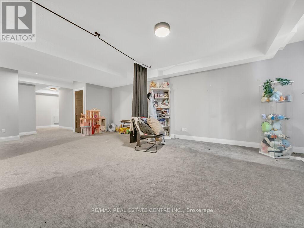 3374 Oriole Drive, London South, Ontario  N6M 0K1 - Photo 42 - X12566082