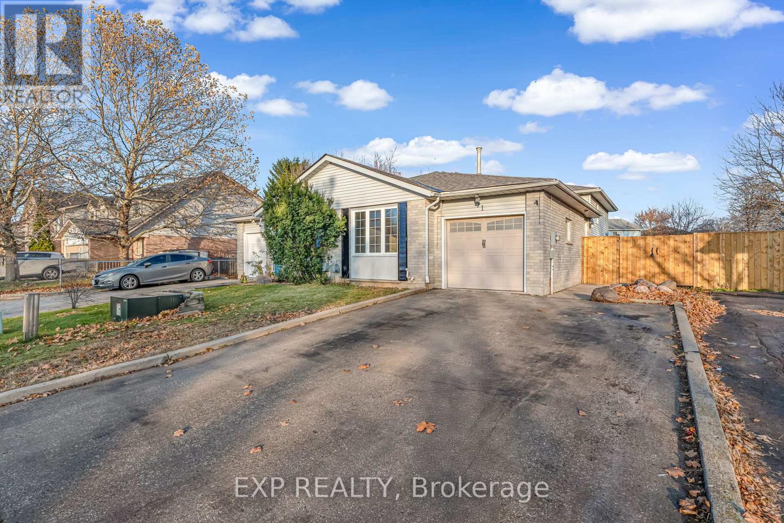 71 Edgemere Drive, Cambridge, Ontario  N1P 1B3 - Photo 3 - X12566090
