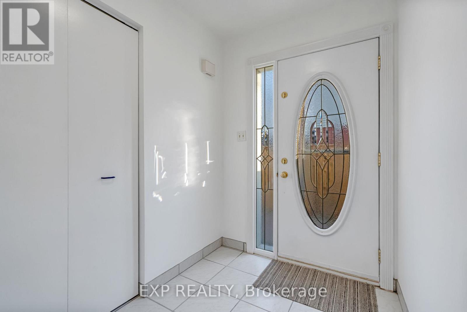 71 Edgemere Drive, Cambridge, Ontario  N1P 1B3 - Photo 5 - X12566090