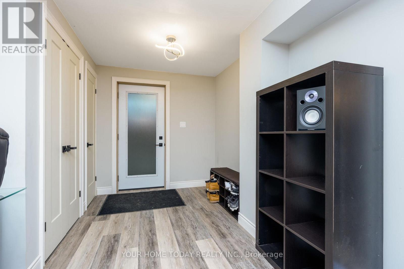 5860 Fifth Line, Erin, Ontario  N0B 1Z0 - Photo 12 - X12566096