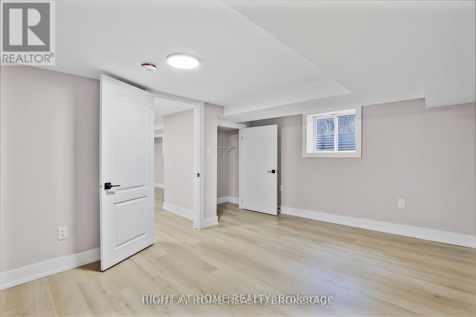 347 Mapledene Drive, Hamilton, Ontario  L9G 2K3 - Photo 32 - X12566208