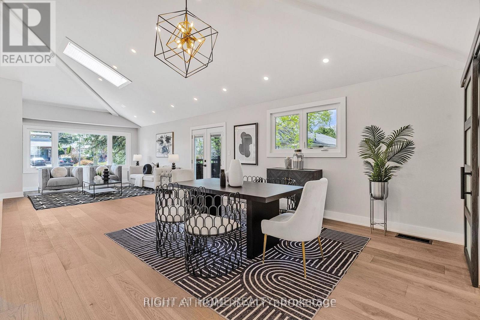 347 Mapledene Drive, Hamilton, Ontario  L9G 2K3 - Photo 7 - X12566208