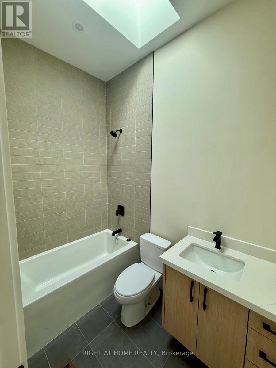 79a River Street, Parry Sound, Ontario  P2A 2T8 - Photo 10 - X12566218