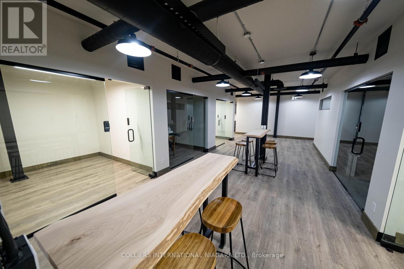 4635 Queen Street, Niagara Falls, Ontario  L2E 2L7 - Photo 13 - X12566274