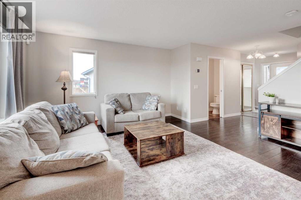 45 Cougarstone Place Sw, Calgary, Alberta  T3H 4W8 - Photo 6 - A2270286