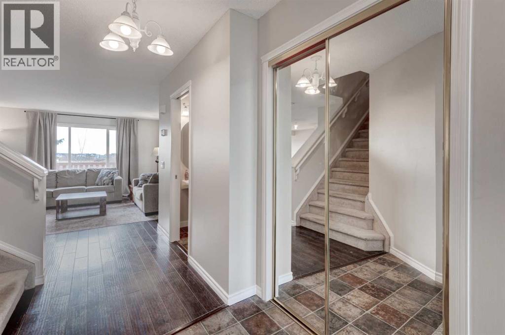 45 Cougarstone Place Sw, Calgary, Alberta  T3H 4W8 - Photo 2 - A2270286