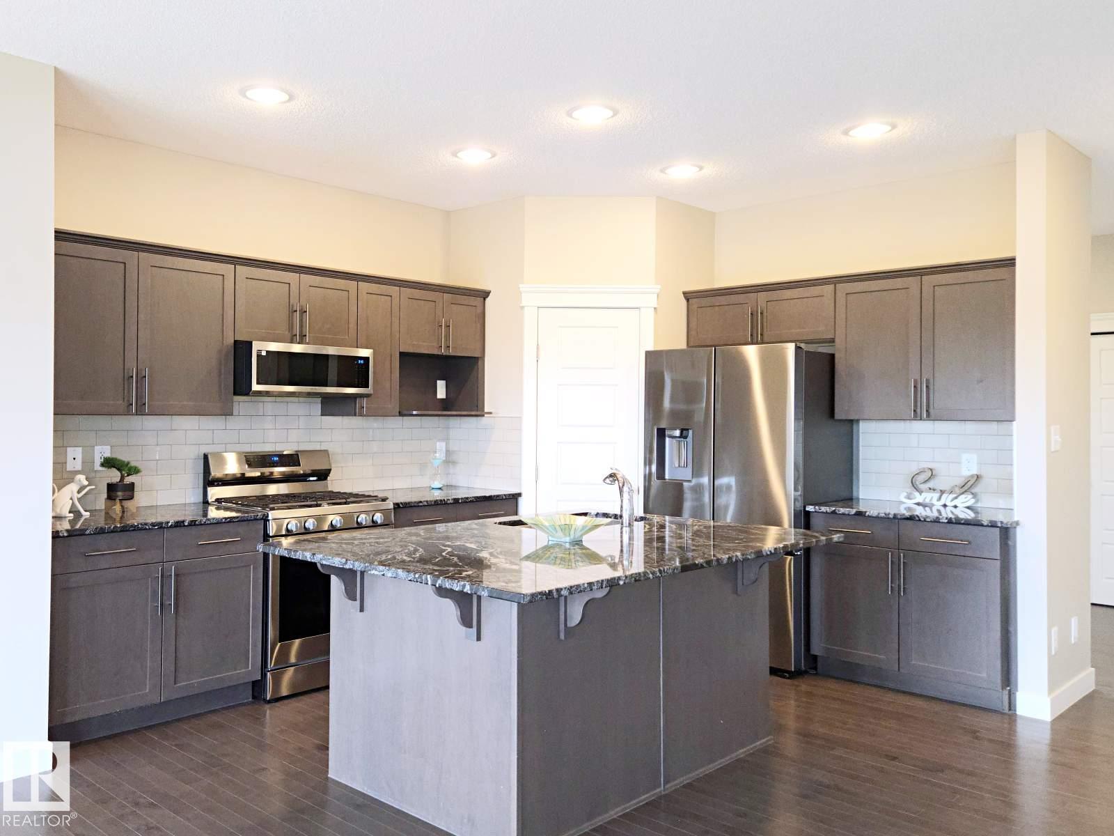 16707 18 Av Sw, Edmonton, Alberta  T6W 3C5 - Photo 6 - E4466398