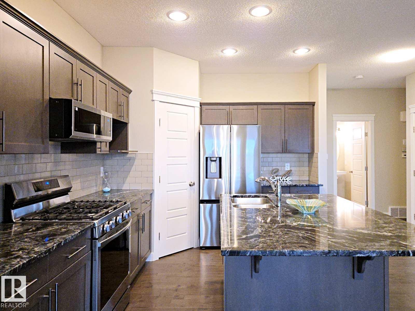 16707 18 Av Sw, Edmonton, Alberta  T6W 3C5 - Photo 8 - E4466398